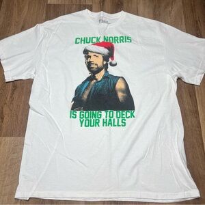 Chuck Norris Is Going To Deck Your Halls Christmas Graphic T-Shirt XL White